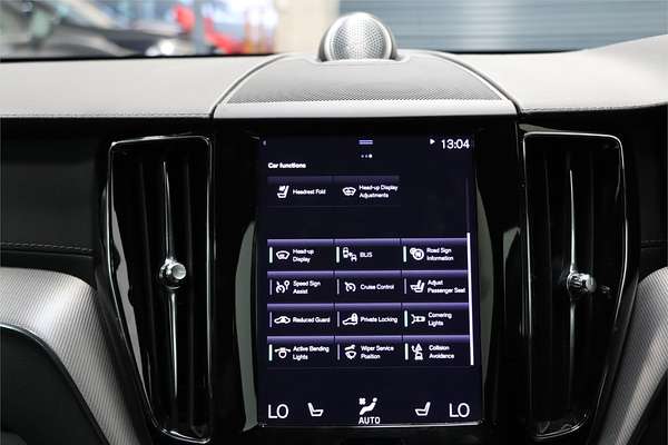 2018 Volvo XC60 T6 R-Design UZ
