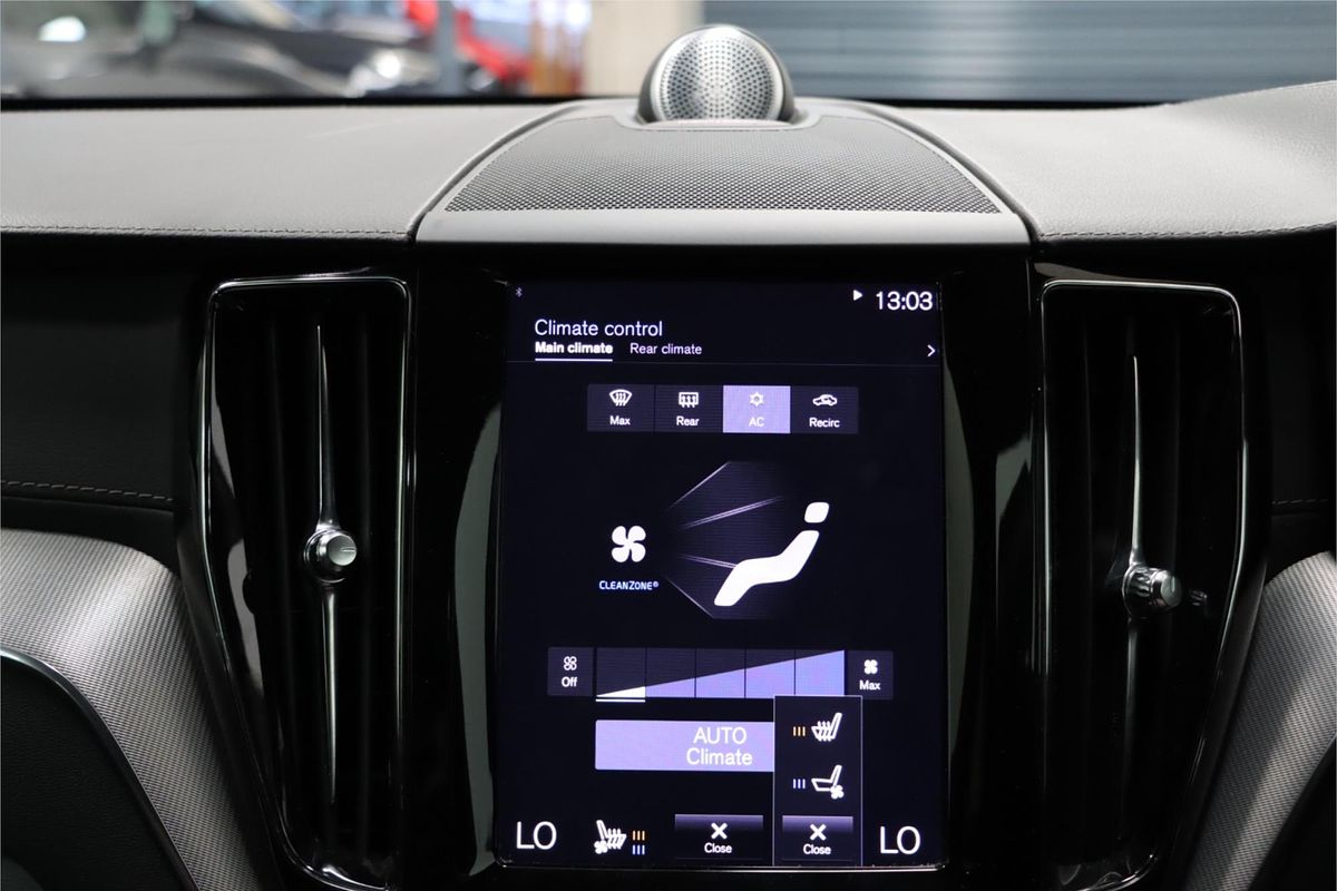 2018 Volvo XC60 T6 R-Design UZ