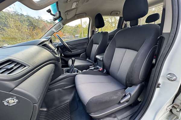 2020 Mitsubishi Triton GLX MR 4X4