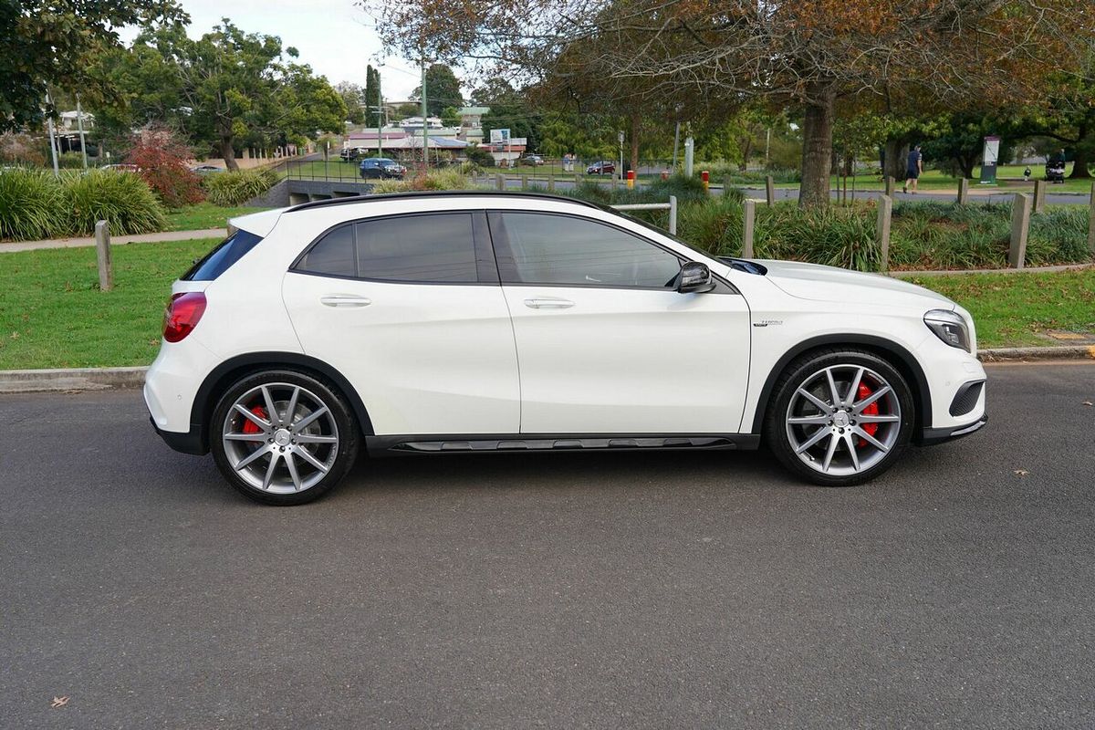 2015 Mercedes-Benz GLA45 AMG 4Matic X156 MY15