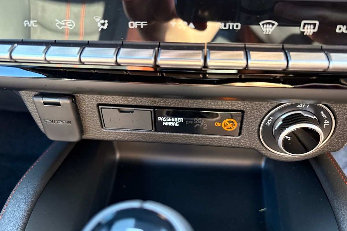 2025 Mazda BT-50 SP TF 4X4