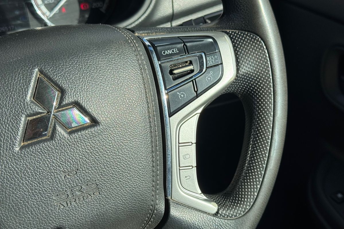 2020 Mitsubishi Triton GLX MR 4X4