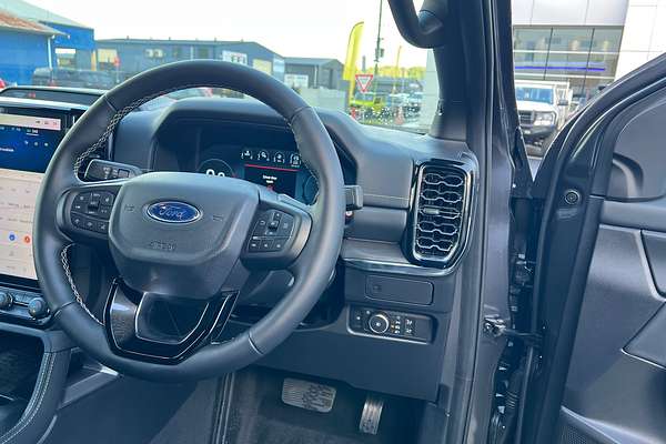 2025 Ford Ranger Platinum 4X4 3.0L