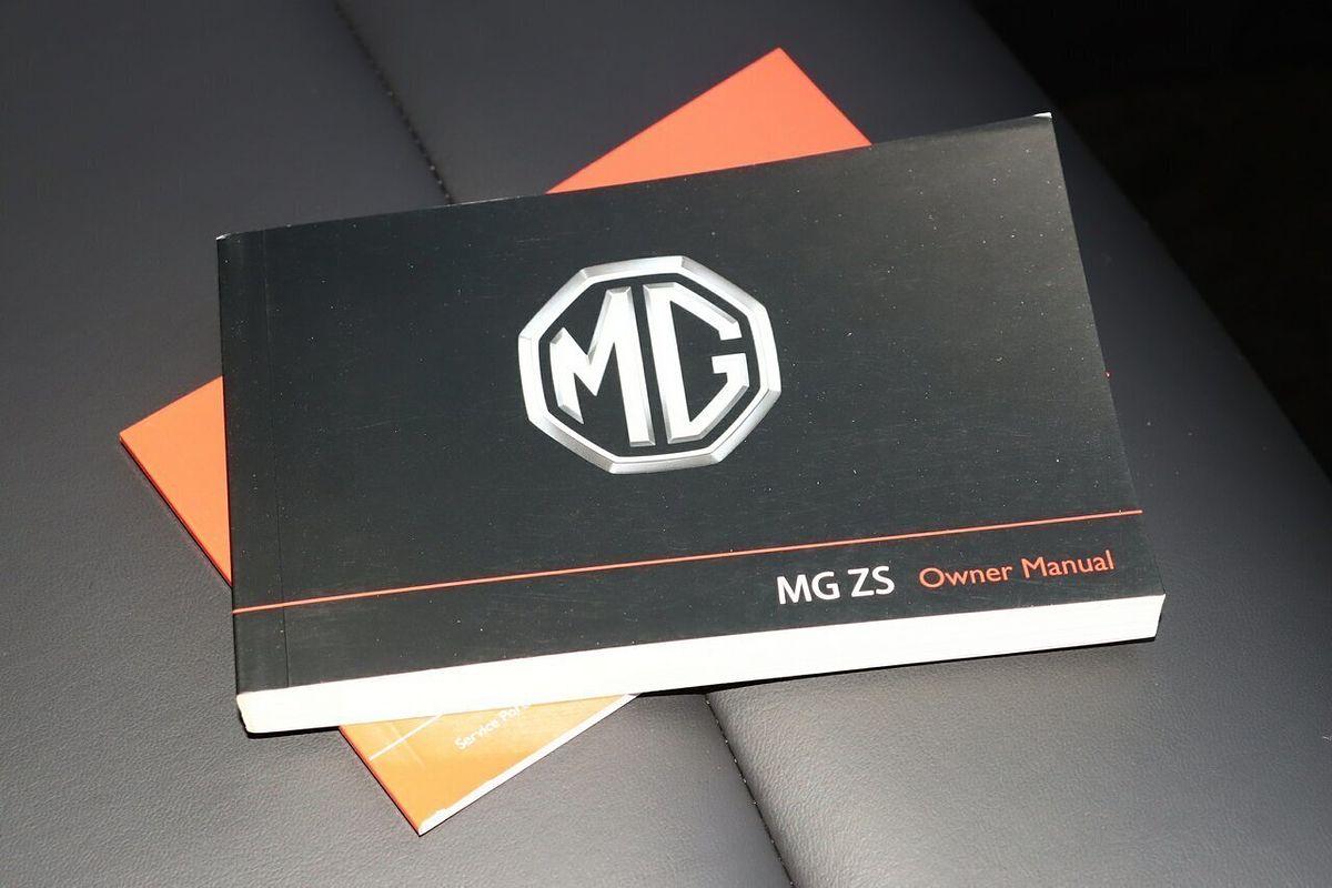 2024 MG ZST Essence