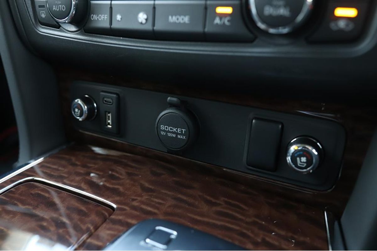 2024 Nissan Patrol Ti-L Y62