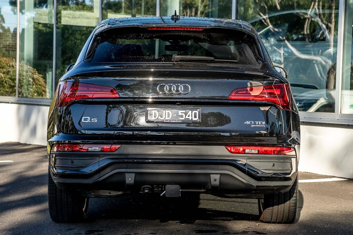 2024 Audi Q5 40 TDI S line FY