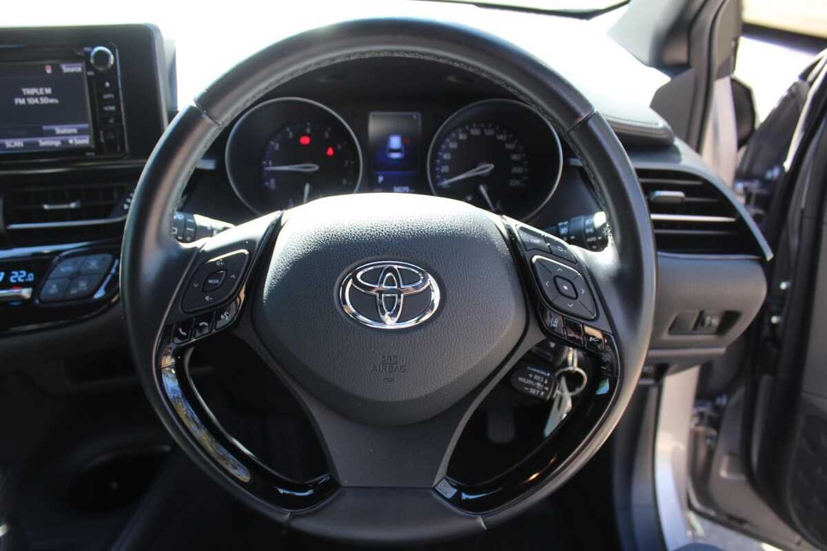 2018 Toyota C-HR (No Badge) NGX10R