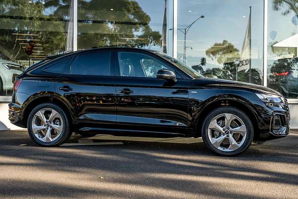 2024 Audi Q5 40 TDI S line FY