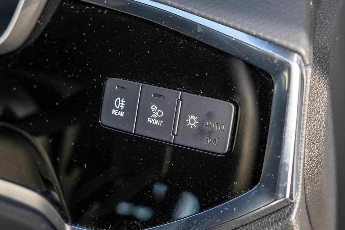 2023 Audi Q3 40 TFSI F3