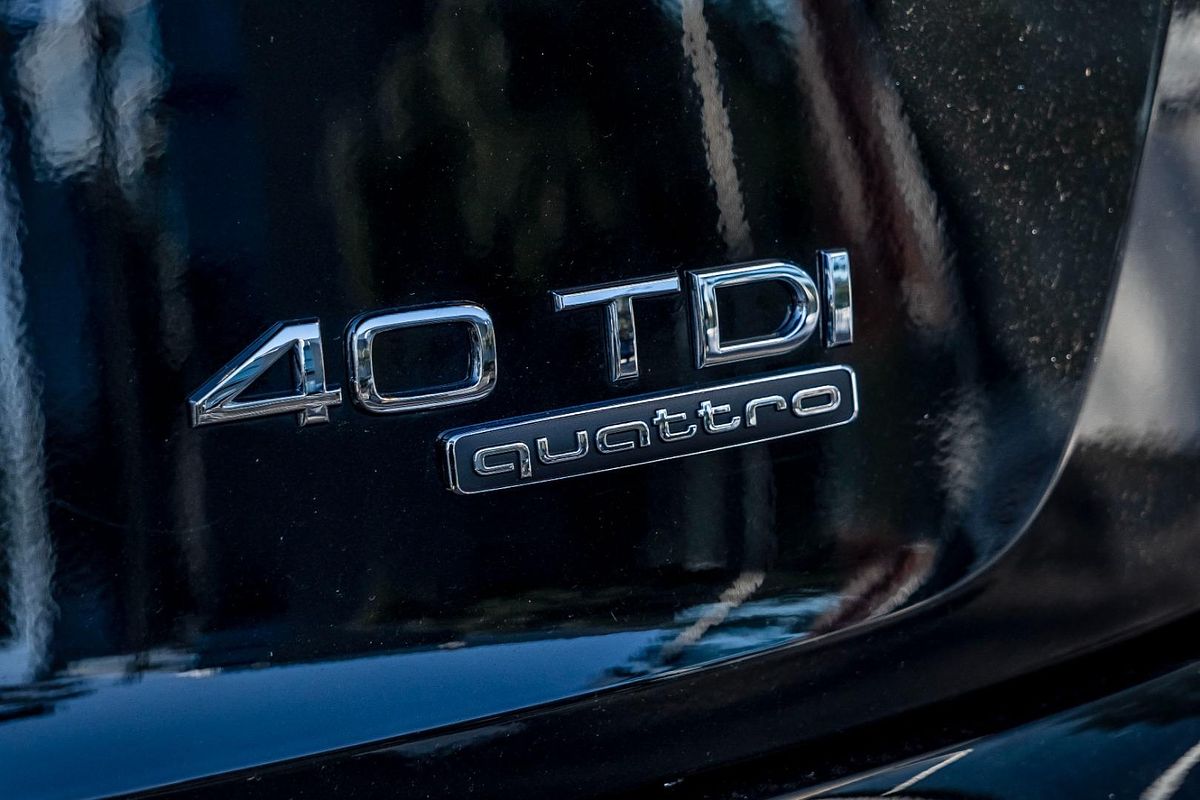 2024 Audi Q5 40 TDI S line FY
