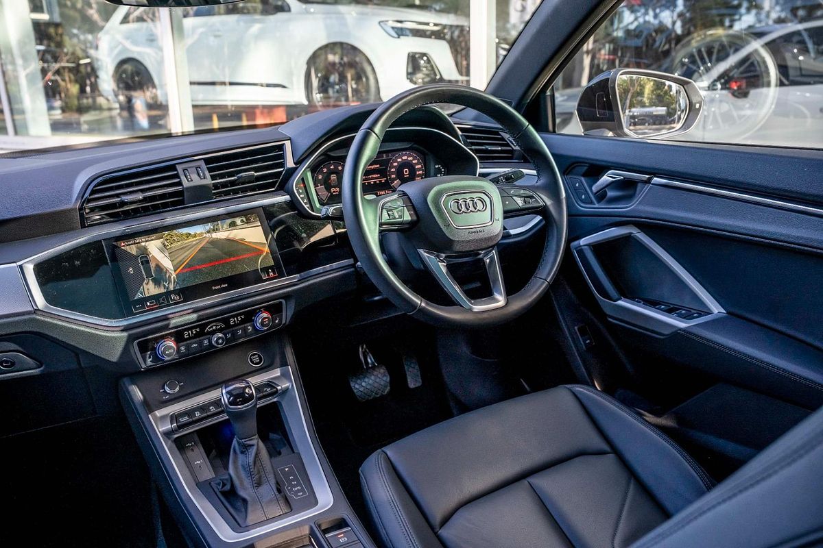2023 Audi Q3 40 TFSI F3