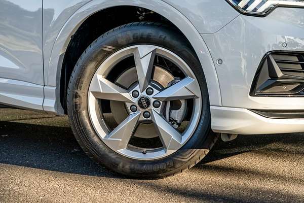 2023 Audi Q3 40 TFSI F3