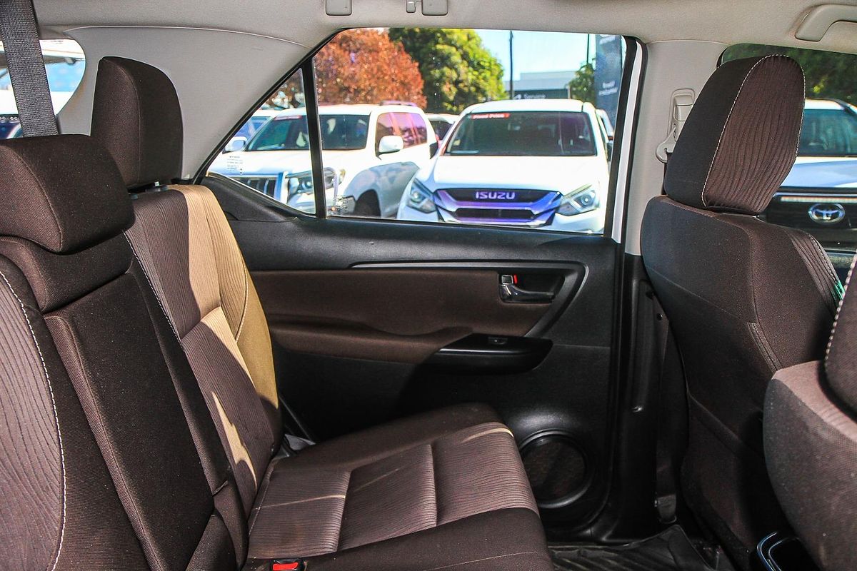 2017 Toyota Fortuner GX GUN156R