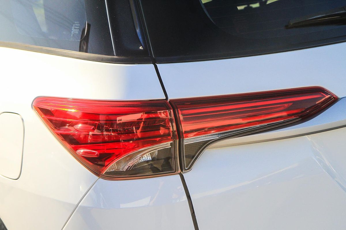2017 Toyota Fortuner GX GUN156R