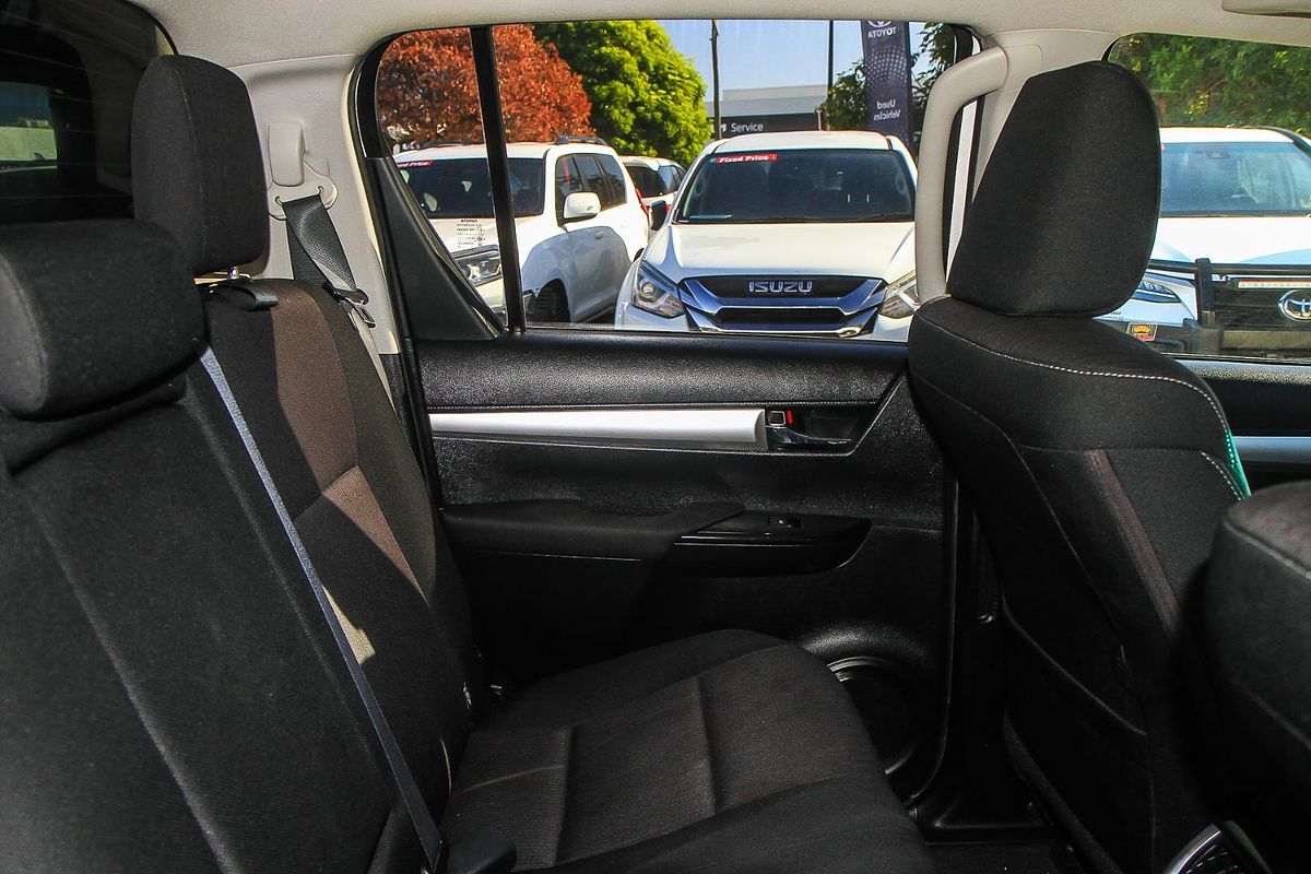 2019 Toyota Hilux SR5 GUN126R 4X4