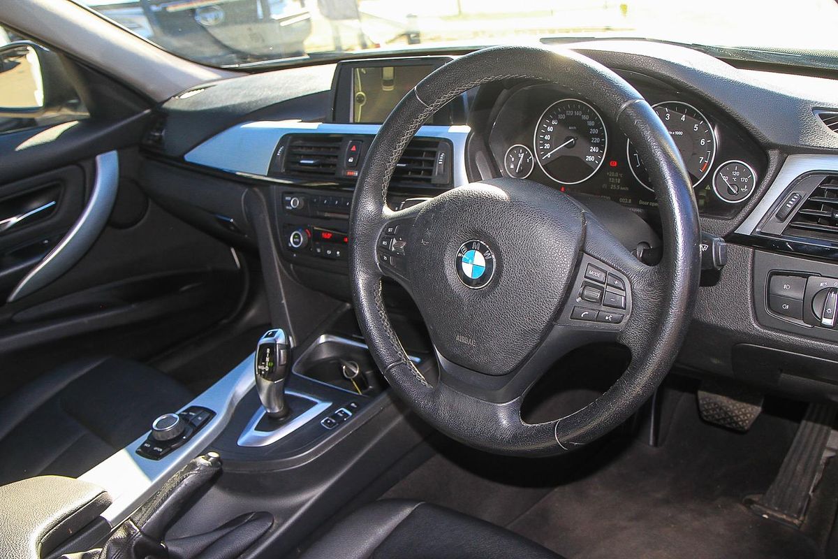 2013 BMW 3 Series 316i F30