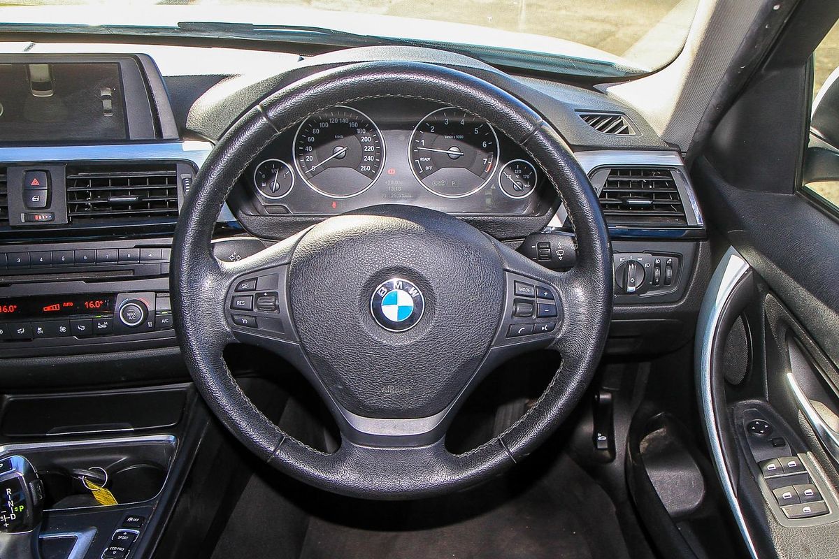 2013 BMW 3 Series 316i F30