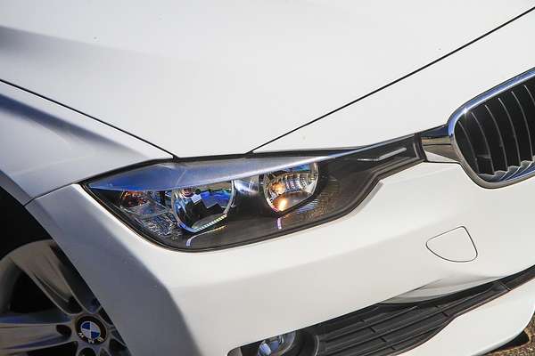 2013 BMW 3 Series 316i F30