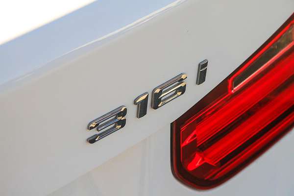 2013 BMW 3 Series 316i F30