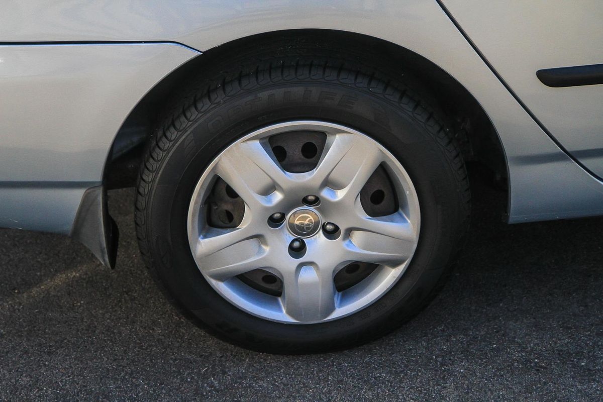 2004 Toyota Corolla Ascent ZZE122R