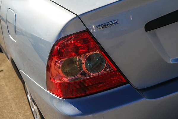 2004 Toyota Corolla Ascent ZZE122R
