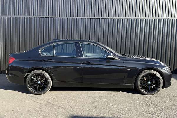 2013 BMW 320d Sport Line F30 MY14