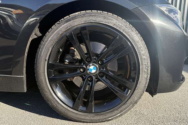 2013 BMW 320d Sport Line F30 MY14