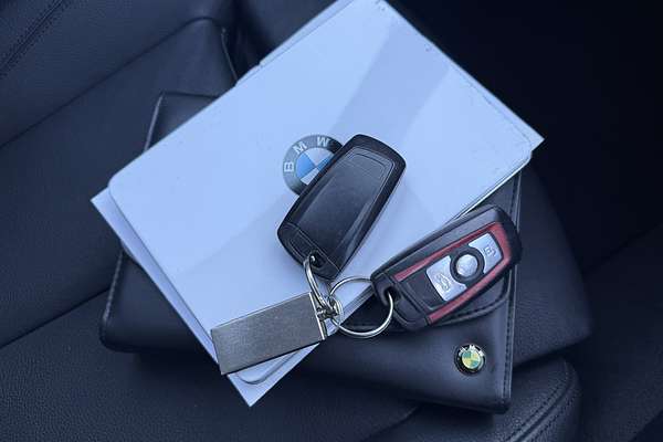 2013 BMW 320d Sport Line F30 MY14