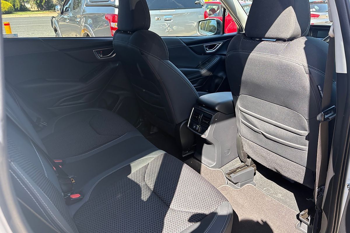 2019 Subaru Forester 2.5i Premium S5