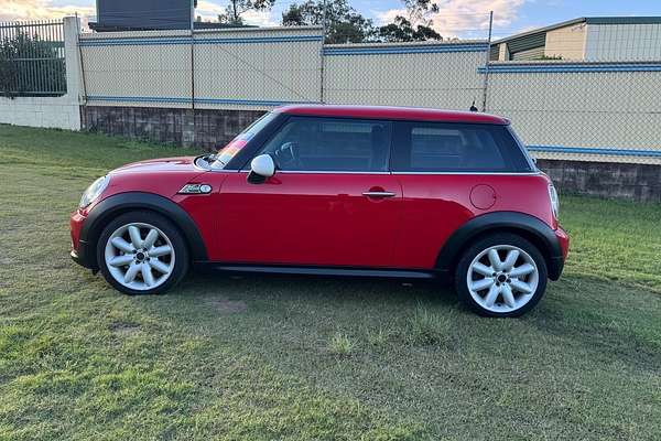 2011 MINI Cooper Ray R56 MY12