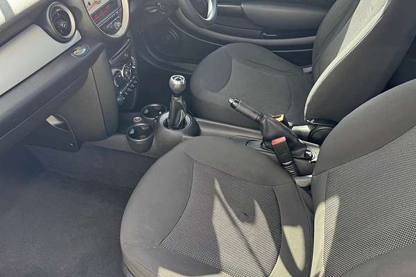 2011 MINI Cooper Ray R56 MY12