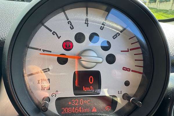 2011 MINI Cooper Ray R56 MY12