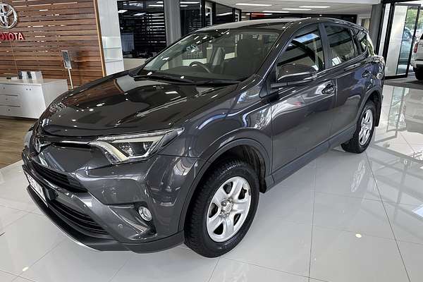 2018 Toyota RAV4 GX ZSA42R
