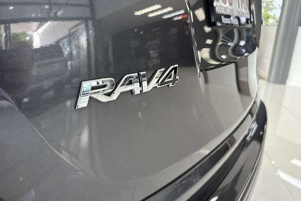 2018 Toyota RAV4 GX ZSA42R