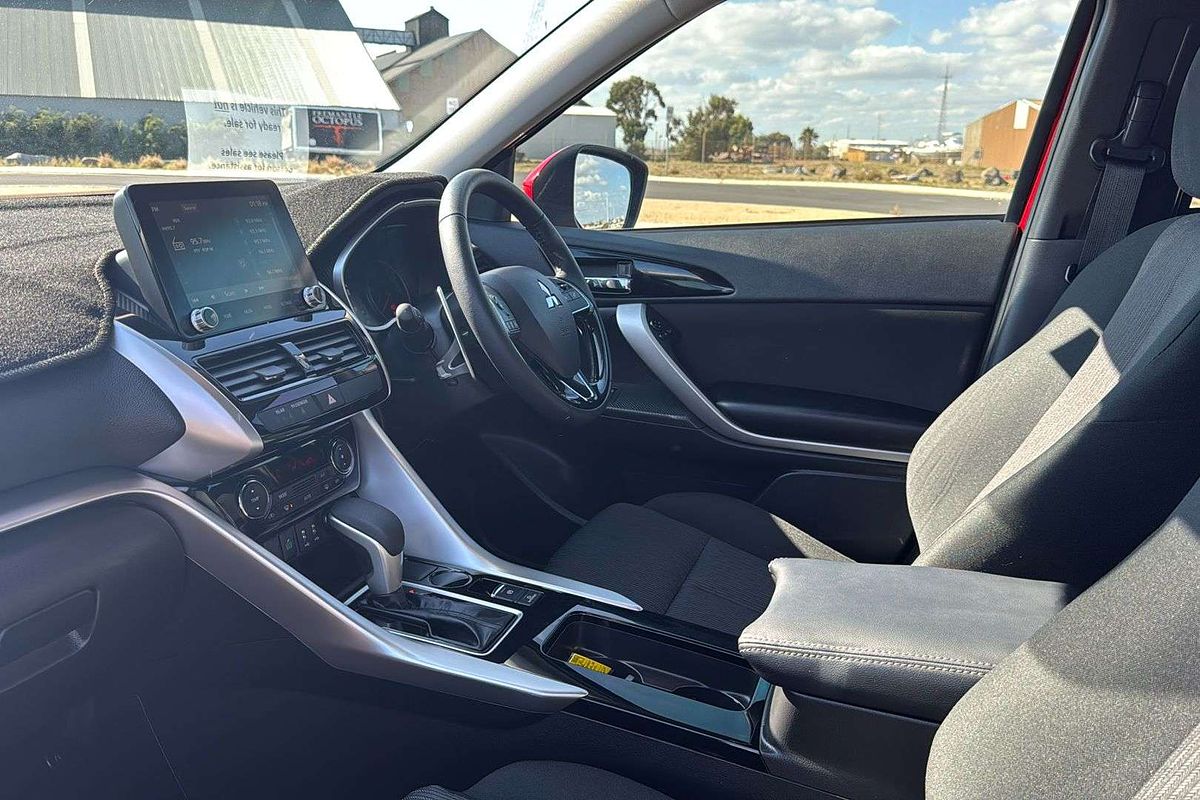 2022 Mitsubishi Eclipse Cross LS YB