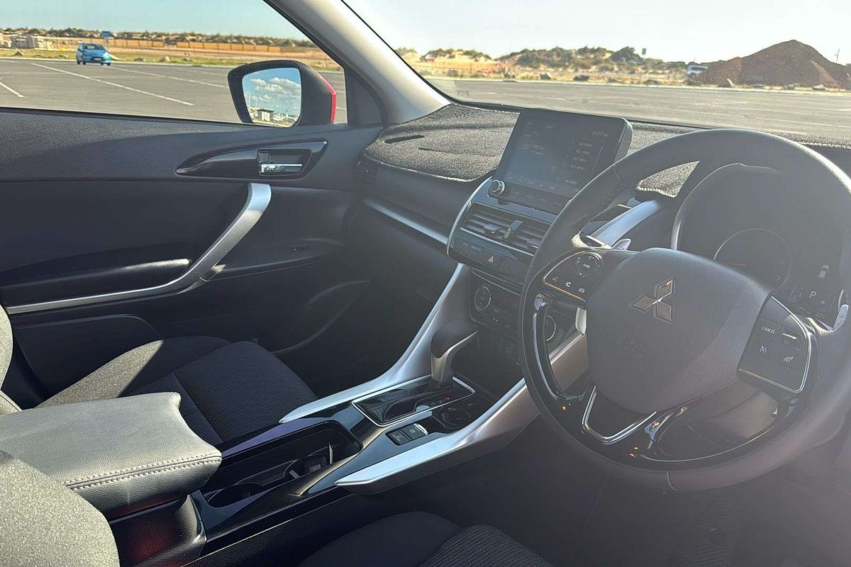 2022 Mitsubishi Eclipse Cross LS YB