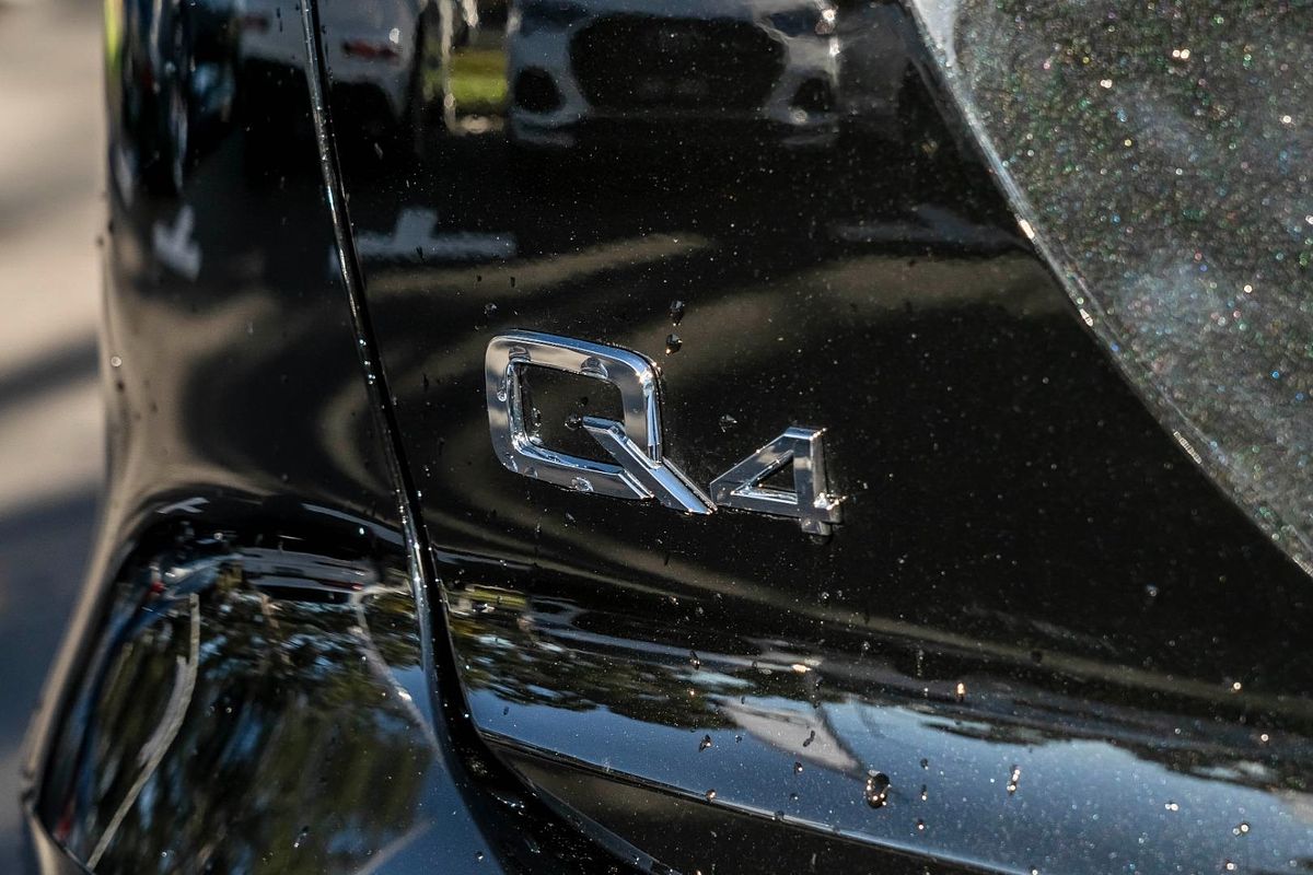 2024 Audi Q4 e-tron 55 F4