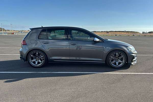 2017 Volkswagen Golf R 7.5