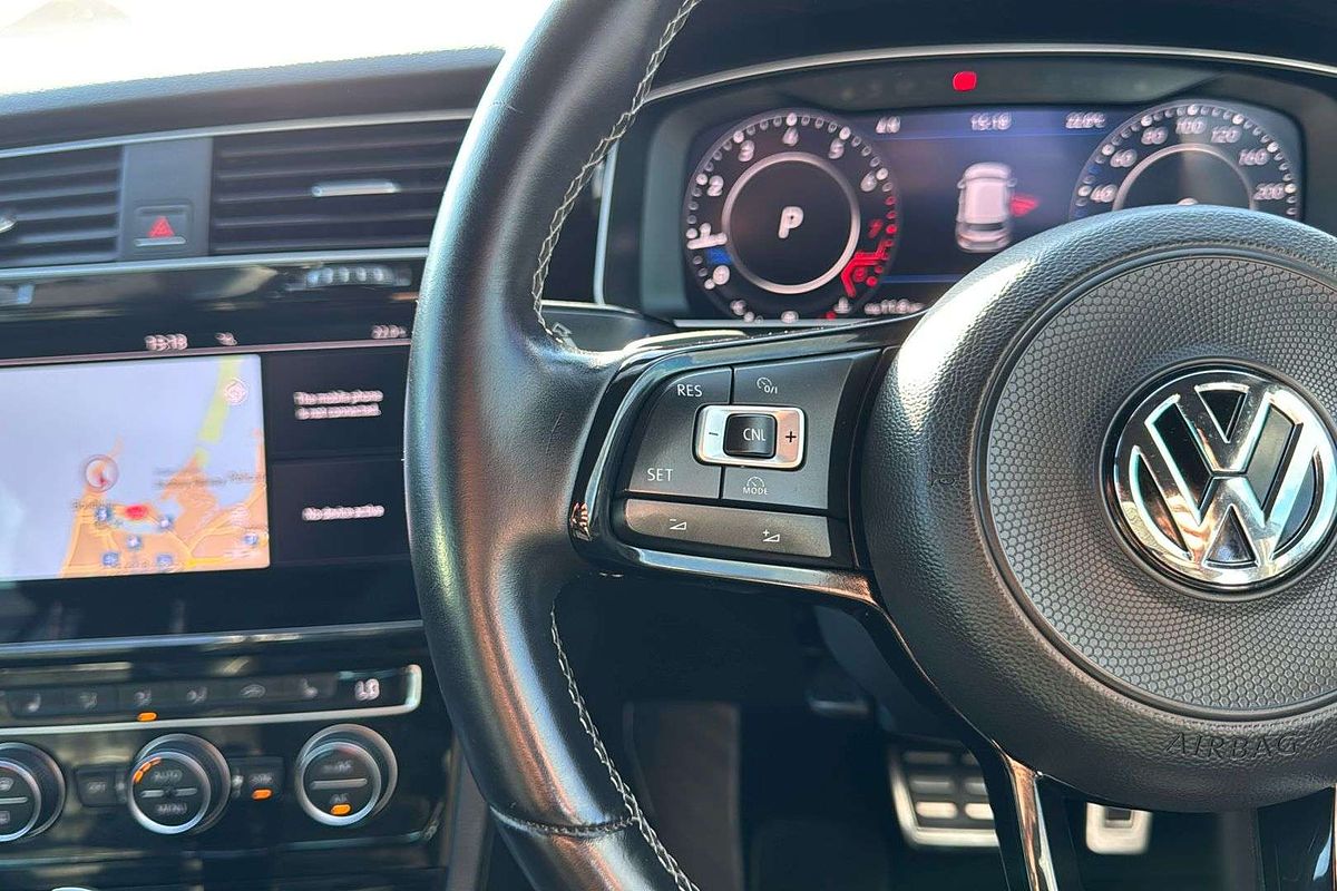 2017 Volkswagen Golf R 7.5