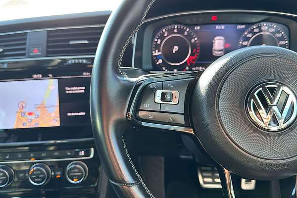 2017 Volkswagen Golf R 7.5