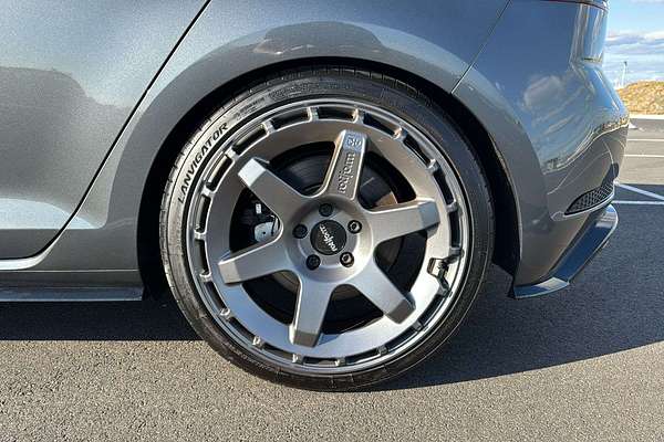 2017 Volkswagen Golf R 7.5