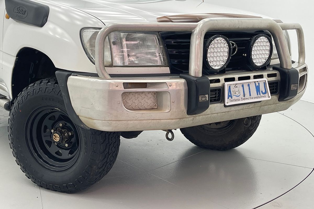 2002 Toyota Landcruiser Standard HZJ105R