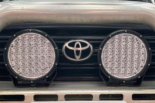 2002 Toyota Landcruiser Standard HZJ105R