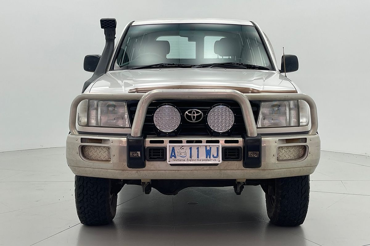 2002 Toyota Landcruiser Standard HZJ105R