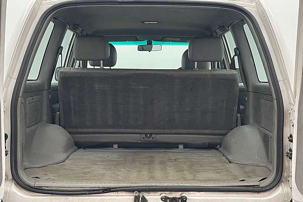 2002 Toyota Landcruiser Standard HZJ105R