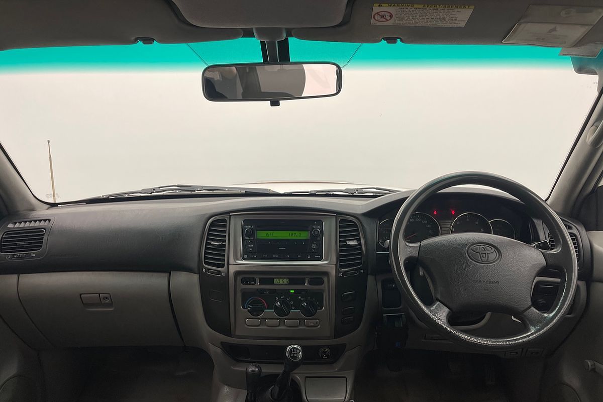 2002 Toyota Landcruiser Standard HZJ105R