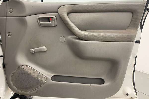 2002 Toyota Landcruiser Standard HZJ105R