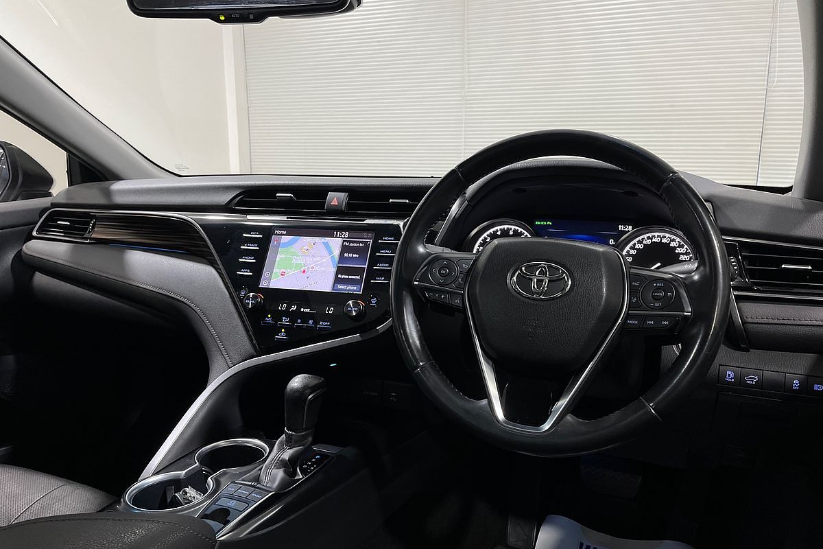 2019 Toyota Camry SL GSV70R