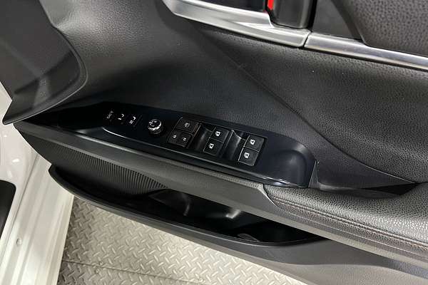 2019 Toyota Camry SL GSV70R