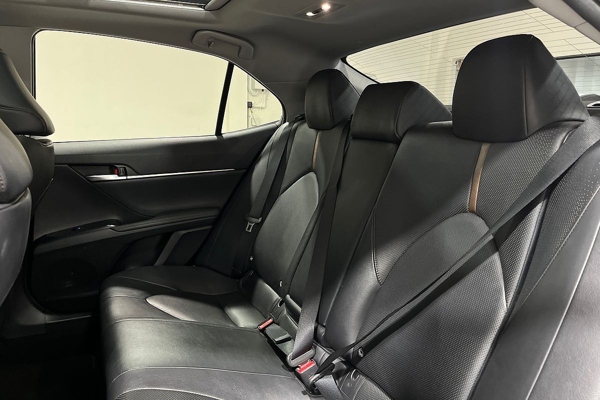 2019 Toyota Camry SL GSV70R
